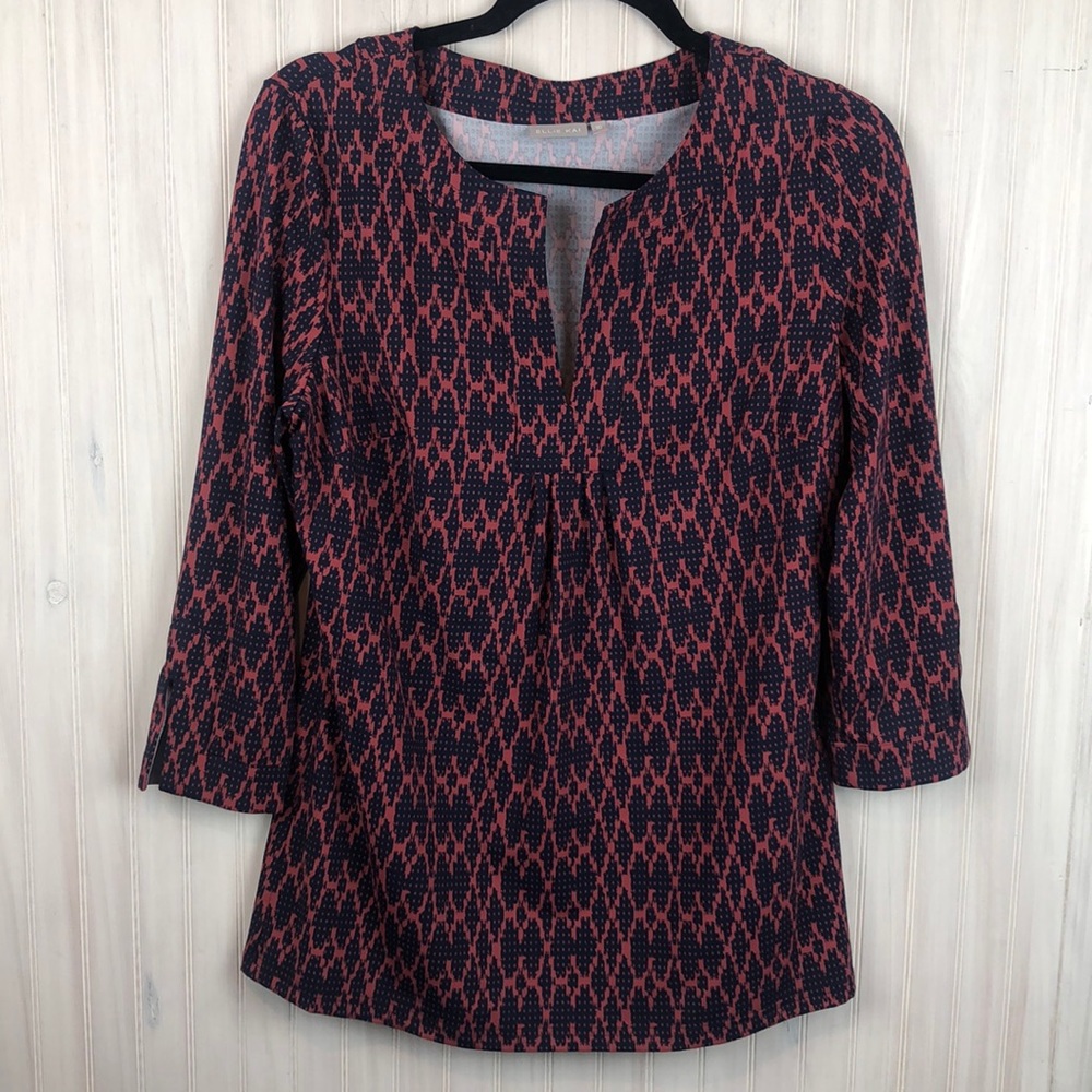 ELLIE KAI DEEP V NECK TOP
